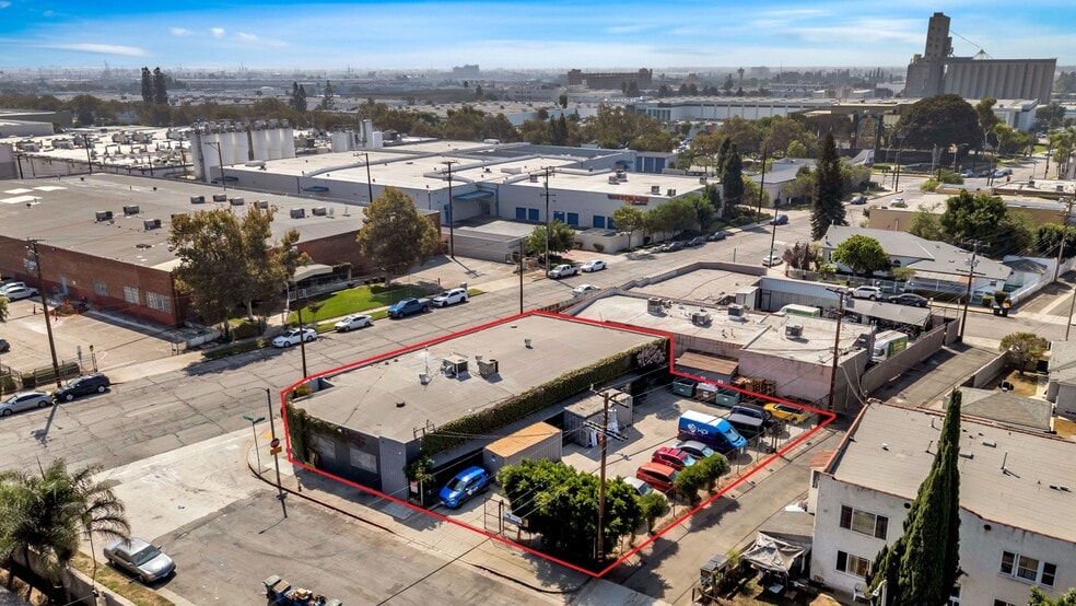 1001 Goodrich Blvd, Commerce, CA for sale - Building Photo - Image 3 of 17