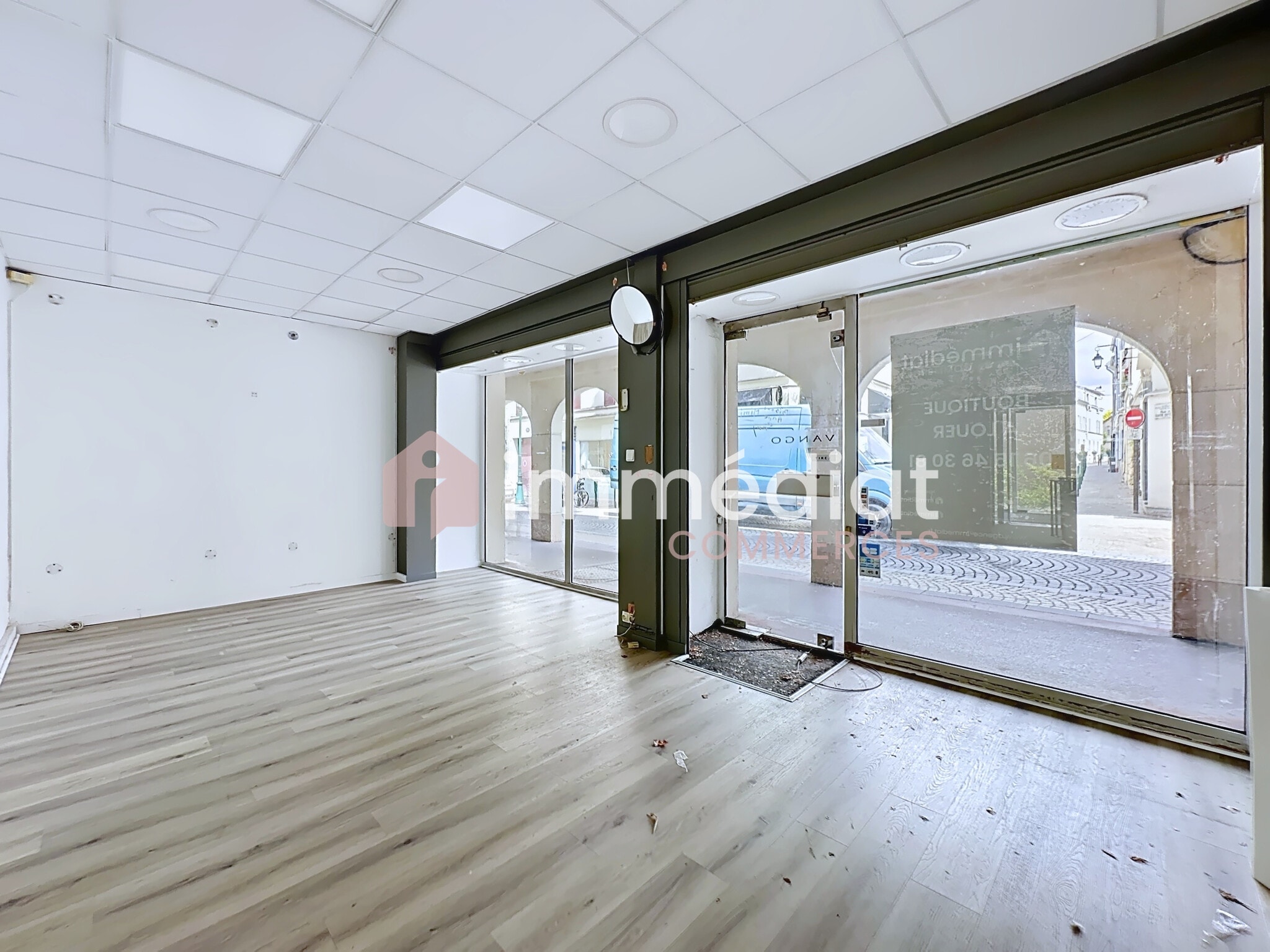 12 Rue Du Château, Rueil-Malmaison for lease Building Photo- Image 1 of 7