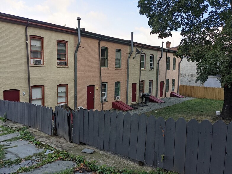 363-369 Liberty st, Newburgh, NY à vendre - Photo du bâtiment - Image 2 de 6