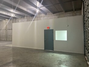 8530-8548 NW 64th St, Miami, FL for lease Building Photo- Image 2 of 12