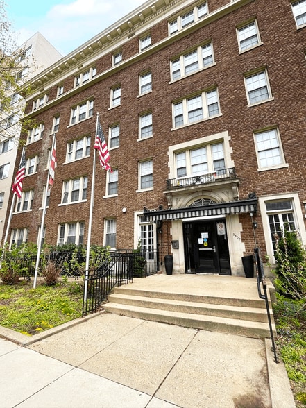 2807 Connecticut Ave NW, Washington, DC for sale - Building Photo - Image 2 of 18