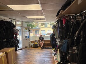 32-36 Coombe Rd, Kingston Upon Thames for lease Interior Photo- Image 2 of 2