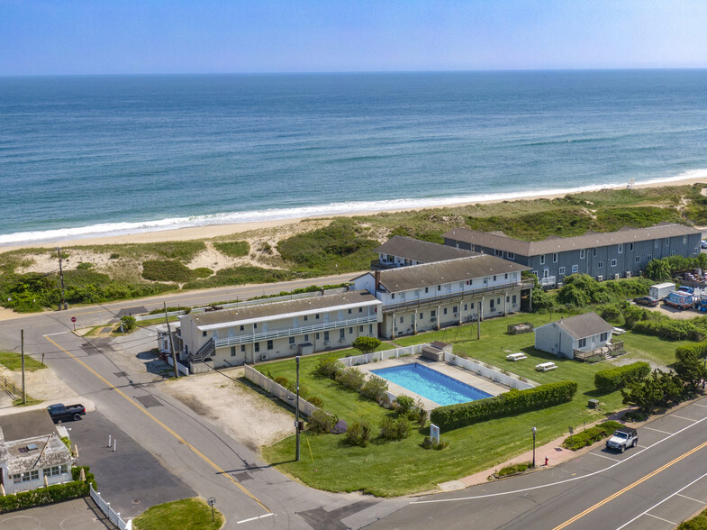 71 S Emerson Ave, Montauk, NY à vendre - Photo principale - Image 1 de 1