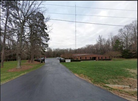 7910 District Dr, Charlotte, NC for lease Primary Photo- Image 1 of 8