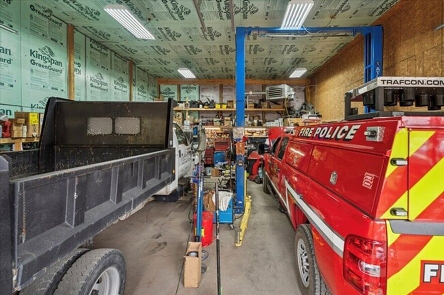 895 Township Line Rd, Phoenixville, PA for lease - Building Photo - Image 3 of 10