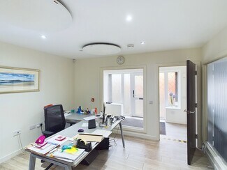 Plus de détails pour 39A Trades Ln, Dundee - Bureau à louer