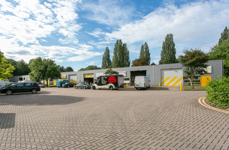 Plus de détails pour Kembrey Park, Swindon - Industriel à louer