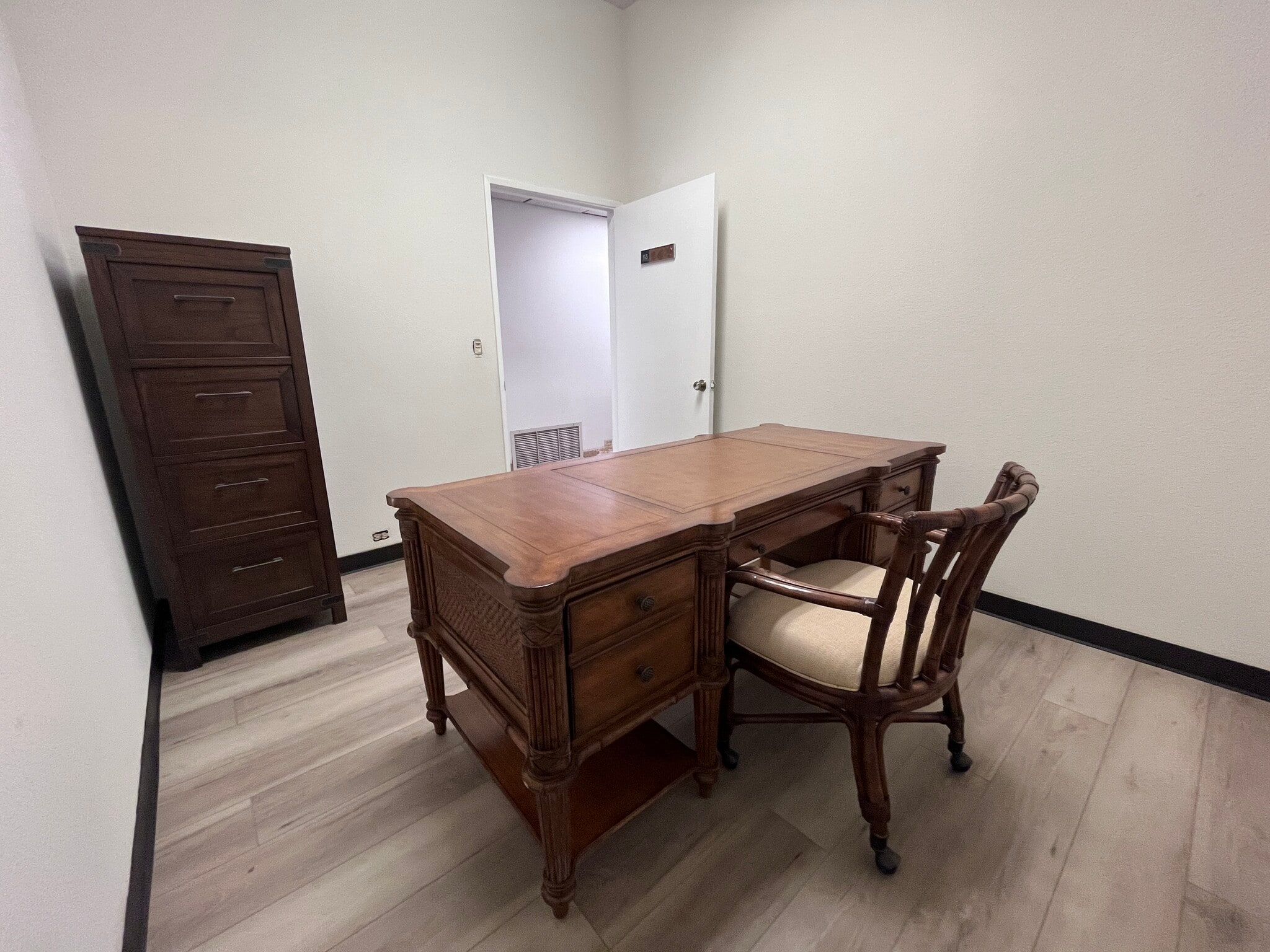 4651-4655 Mission Blvd, San Diego, CA à louer Photo intérieure- Image 1 de 2