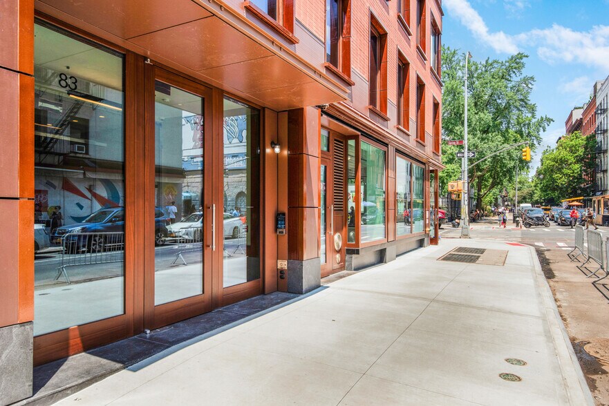 182 Spring St, New York, NY à louer - Photo du bâtiment - Image 3 de 4