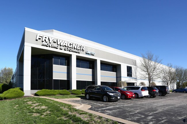 More details for 3700 Rider Trail S, Earth City, MO - Industrial for Lease