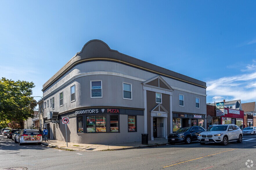 397-399 Main St, Medford, MA à louer - Photo du bâtiment - Image 1 de 15