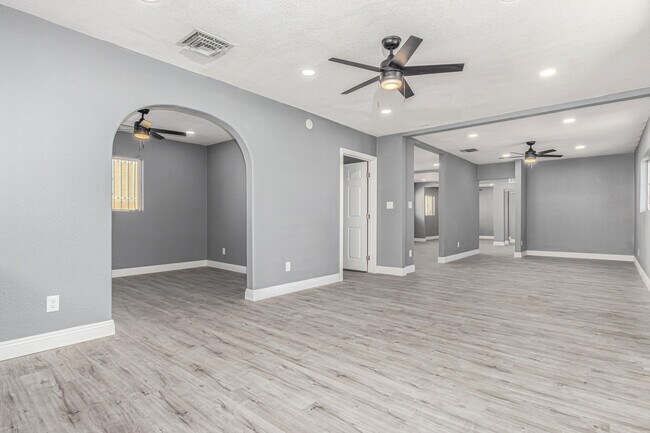 More details for 1800 Lewis Ave, Las Vegas, NV - Retail for Sale