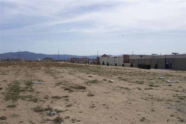 Apple Valley Rd, Apple Valley, CA for sale - Building Photo - Image 3 of 7
