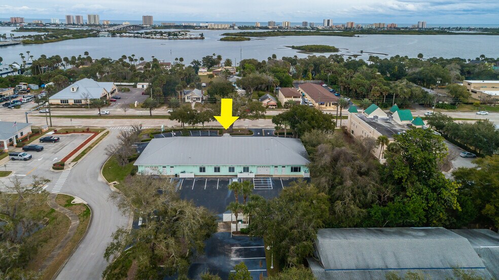 4240 S Ridgewood Ave, Port Orange, FL à louer - Photo du bâtiment - Image 2 de 6