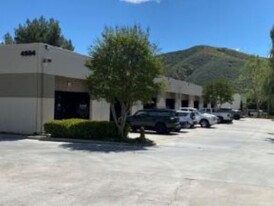 Simi Valley Business Park - Entrepôt