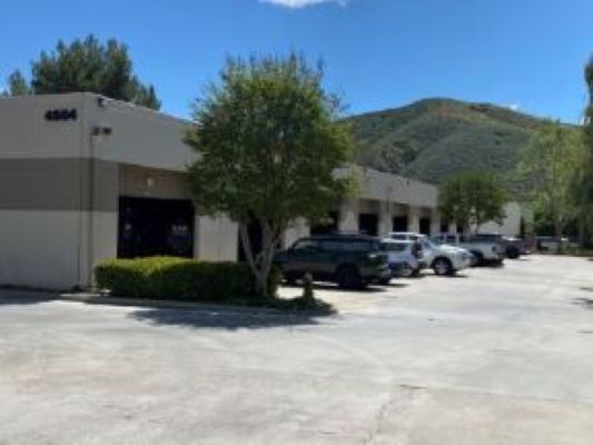 4564 Los Angeles Ave, Simi Valley, CA for lease - Building Photo - Image 1 of 6