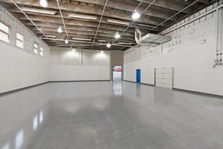 More details for 5575 Boul Metropolitain E, Montréal, QC - Industrial for Lease