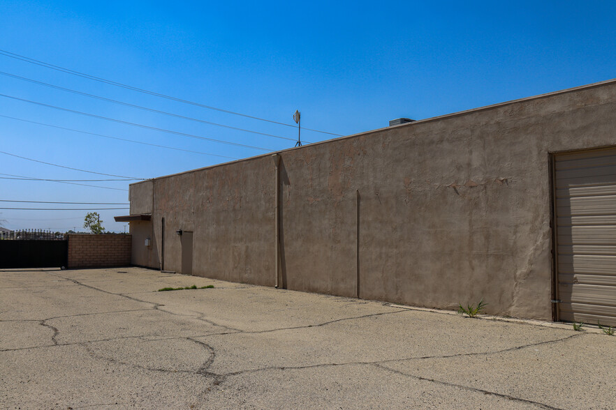 45730 Division St, Lancaster, CA for lease - Building Photo - Image 3 of 19