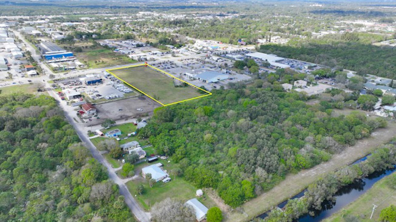 3450 US-1, Fort Pierce, FL à vendre Photo du bâtiment- Image 1 de 4