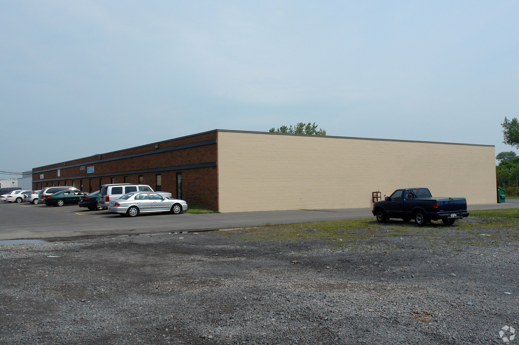 6500 Joy Rd, East Syracuse, NY à louer Photo principale- Image 1 de 4