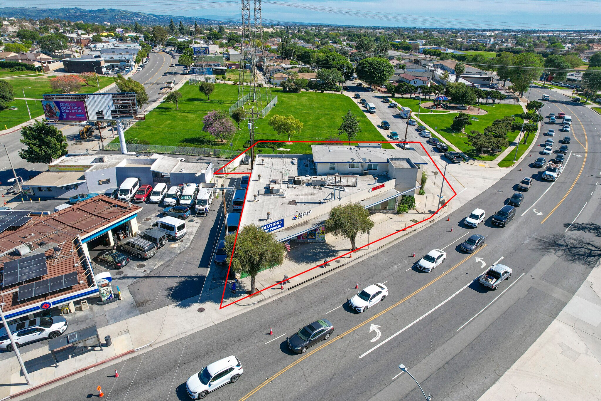 490-498 N Garfield Ave, Montebello, CA à vendre Photo du bâtiment- Image 1 de 11