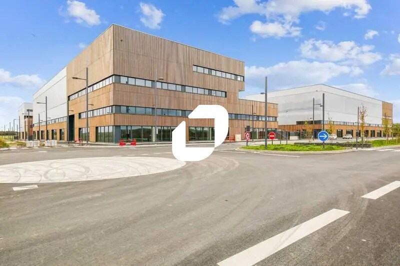 Flex dans Tremblay-en-France à louer - Photo du bâtiment - Image 1 de 35