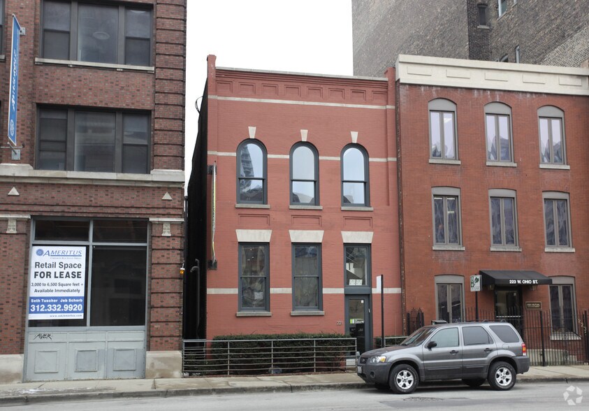 215, 221, & 223 West Ohio Street, portefeuille de 3 propriétés à vendre sur LoopNet.ca - Photo du bâtiment - Image 2 de 3