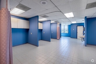 1305 Airport Fwy, Bedford, TX à louer Photo intérieure- Image 1 de 3