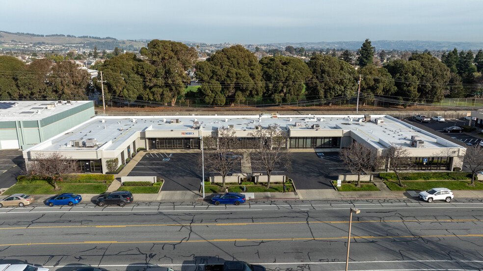 14760-14798 Wicks Blvd, San Leandro, CA à vendre - Photo du bâtiment - Image 1 de 6