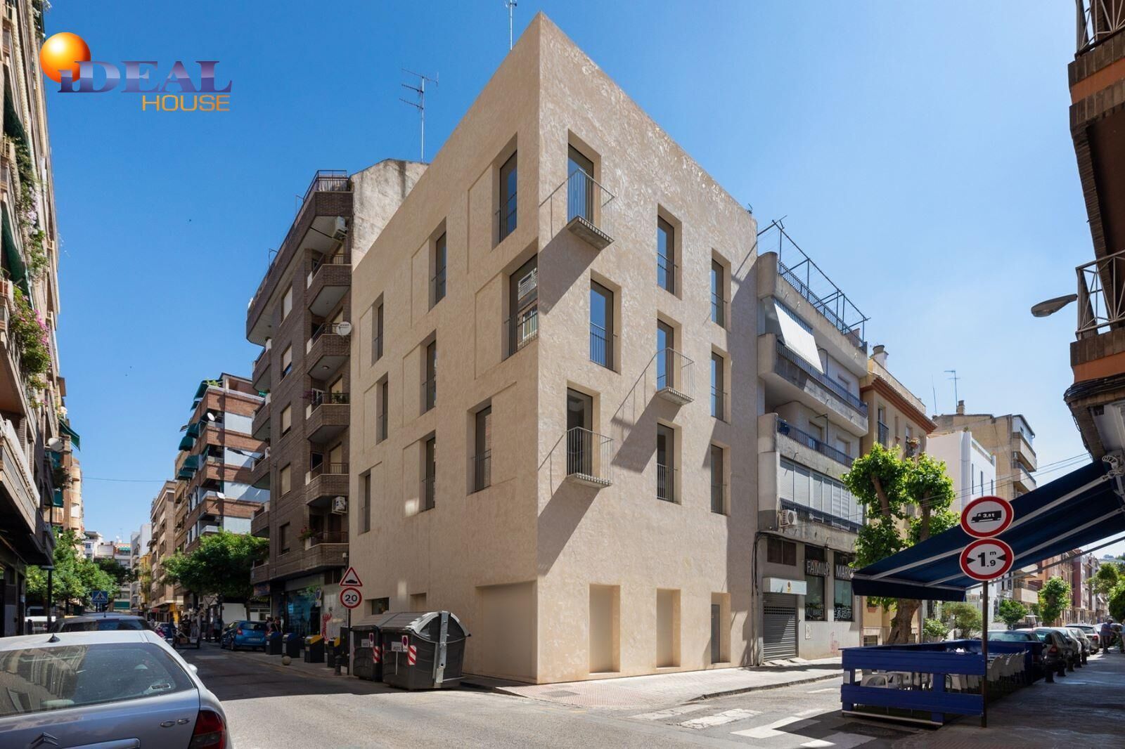 Calle Azhuma, 38, Granada, Granada for sale Building Photo- Image 1 of 12
