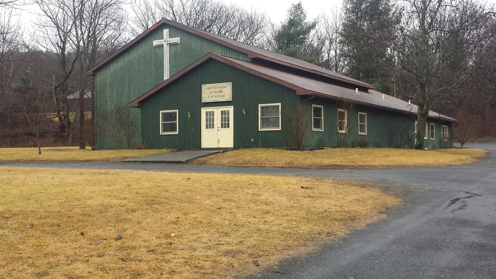 92 Lower Copeland Hill Rd, Feura Bush, NY for sale - Primary Photo - Image 1 of 1