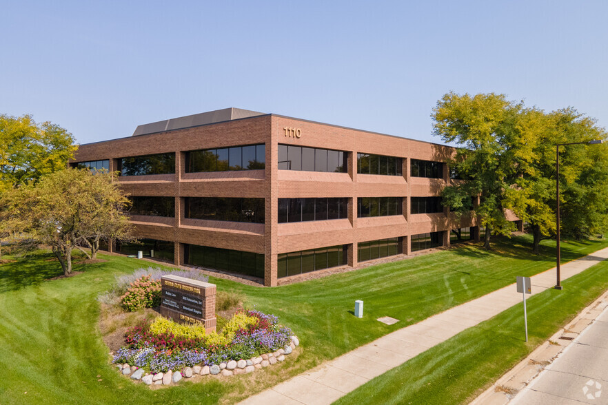 1110 Lake Cook Rd, Buffalo Grove, IL à louer - Photo du b timent - Image 1 de 17