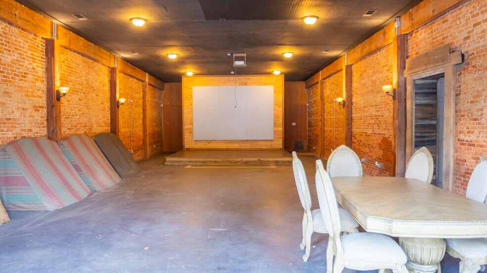 20 Spring Rd, Molena, GA à vendre - Photo du bâtiment - Image 3 de 48