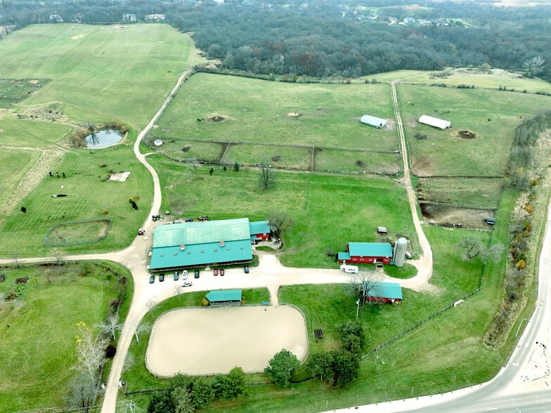 N3010 Highway 67, Lake Geneva, WI for sale - Building Photo - Image 2 of 11