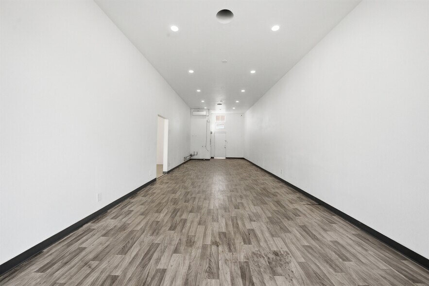 340-344 E Foothill Blvd, Arcadia, CA à vendre - Photo du bâtiment - Image 3 de 32