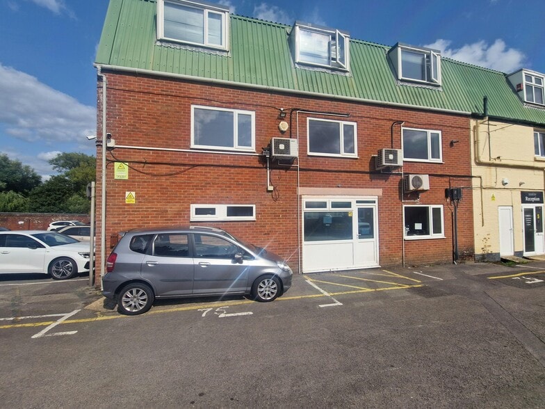 East St, Titchfield for lease - Building Photo - Image 3 of 30
