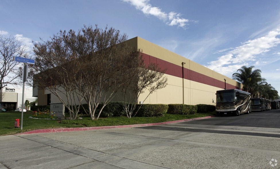 13353 Benson Ave, Chino, CA for lease - Building Photo - Image 2 of 3