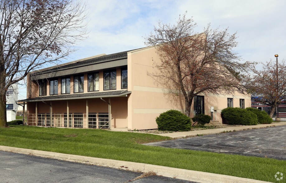 3349 Willowcreek Rd, Portage, IN for lease - Primary Photo - Image 1 of 7