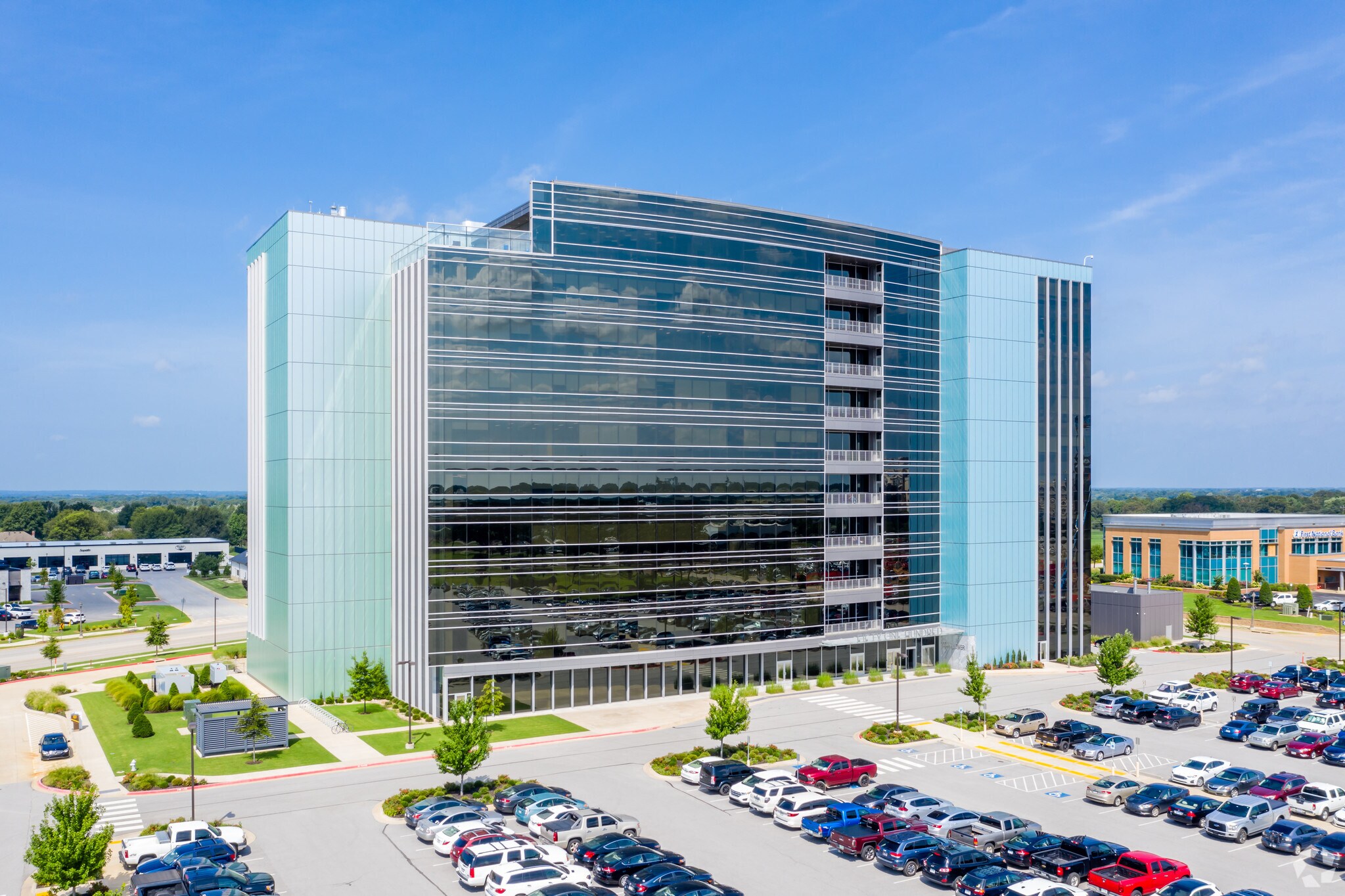 5100 W JB Hunt Dr, Rogers, AR à louer Photo principale- Image 1 de 20