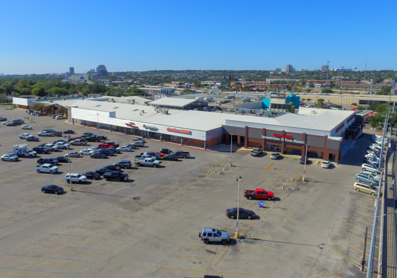 10004 Wurzbach Rd, San Antonio, TX à louer Aérien- Image 1 de 11