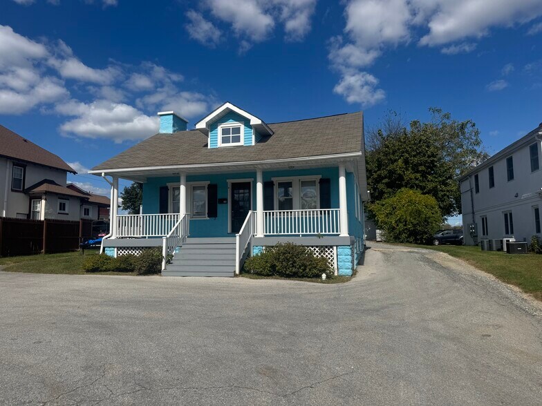 833 W Chester Pike, West Chester, PA for lease - Building Photo - Image 1 of 1