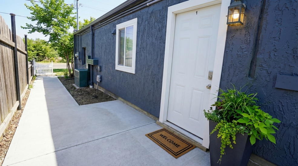 39 Shade St, Cambridge, ON for lease - Primary Photo - Image 1 of 11