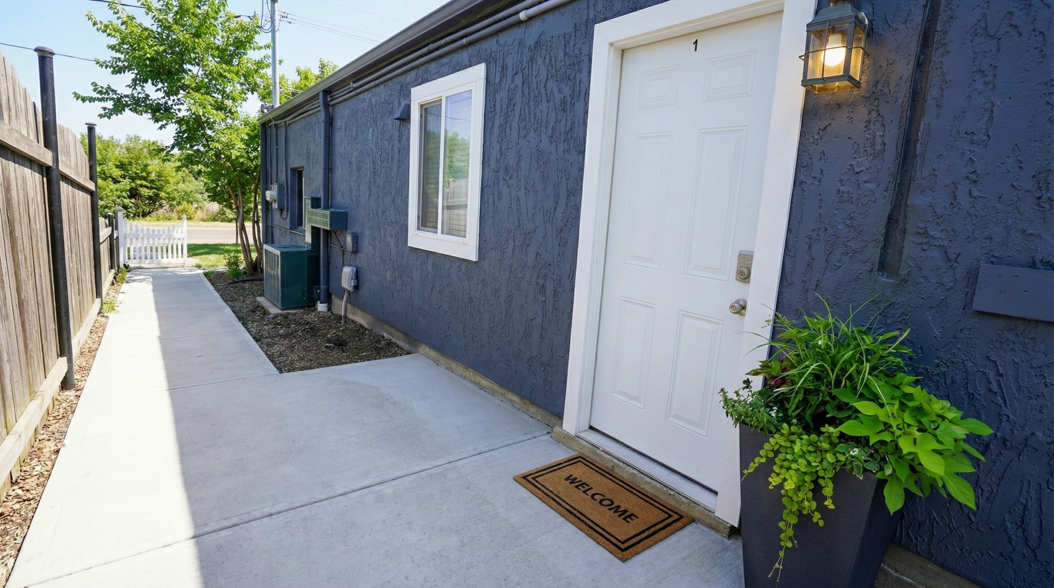 39 Shade St, Cambridge, ON for lease Primary Photo- Image 1 of 12