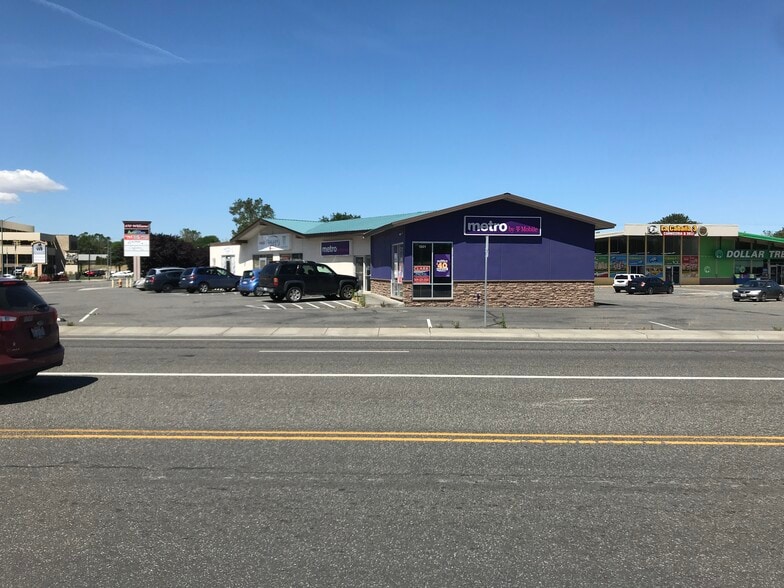 1301 Jadwin Ave, Richland, WA for lease - Building Photo - Image 2 of 15