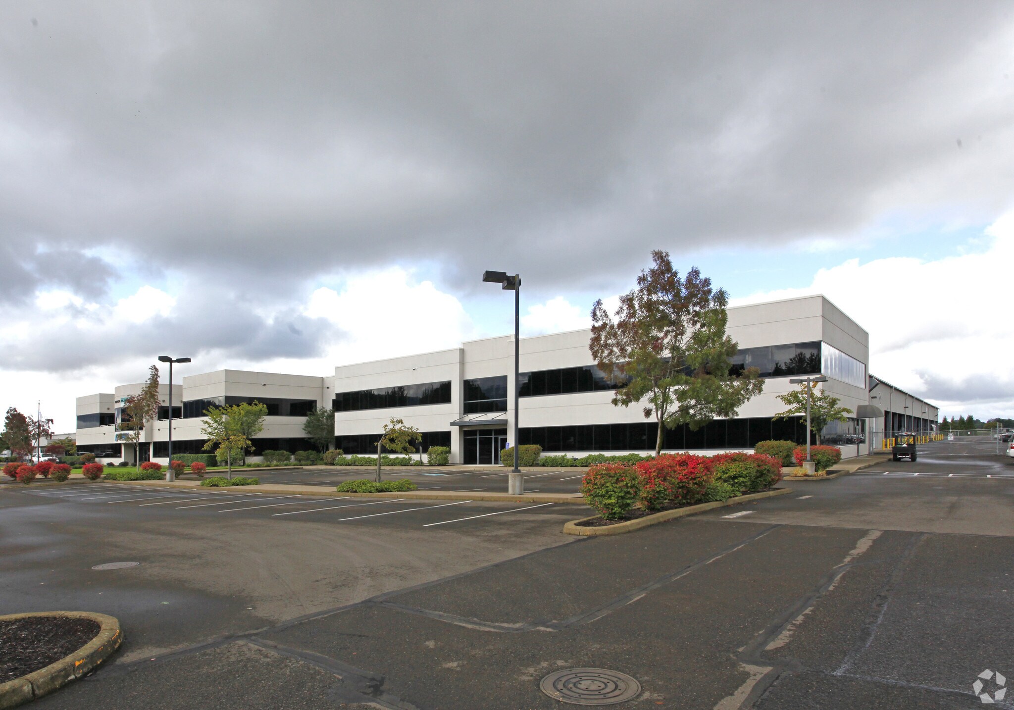 91302 N Coburg Industrial Way, Eugene, OR à louer Photo principale- Image 1 de 9