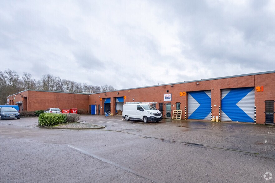 Lanesfield Dr, Wolverhampton à vendre - Photo du bâtiment - Image 2 de 2