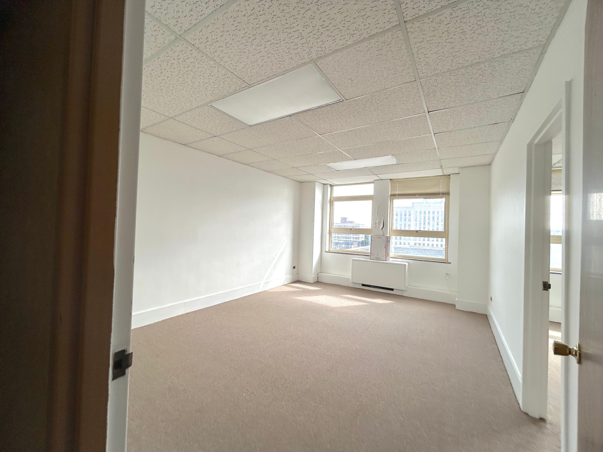 175 Main St, White Plains, NY for lease Interior Photo- Image 1 of 6