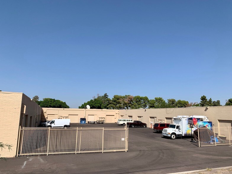 2323 E Magnolia St, Phoenix, AZ à louer - Photo du bâtiment - Image 3 de 9
