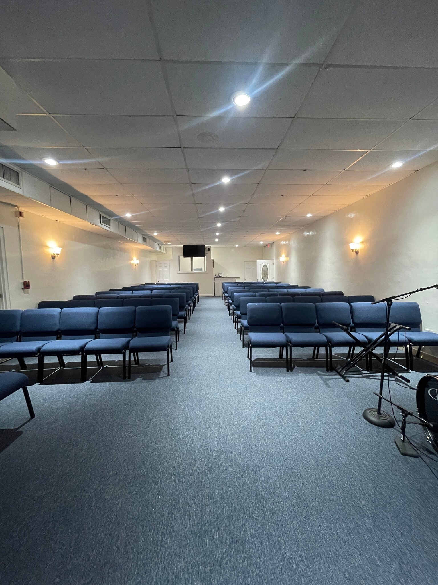 13020 NE 8th Ave, Miami, FL à louer Photo intérieure- Image 1 de 7