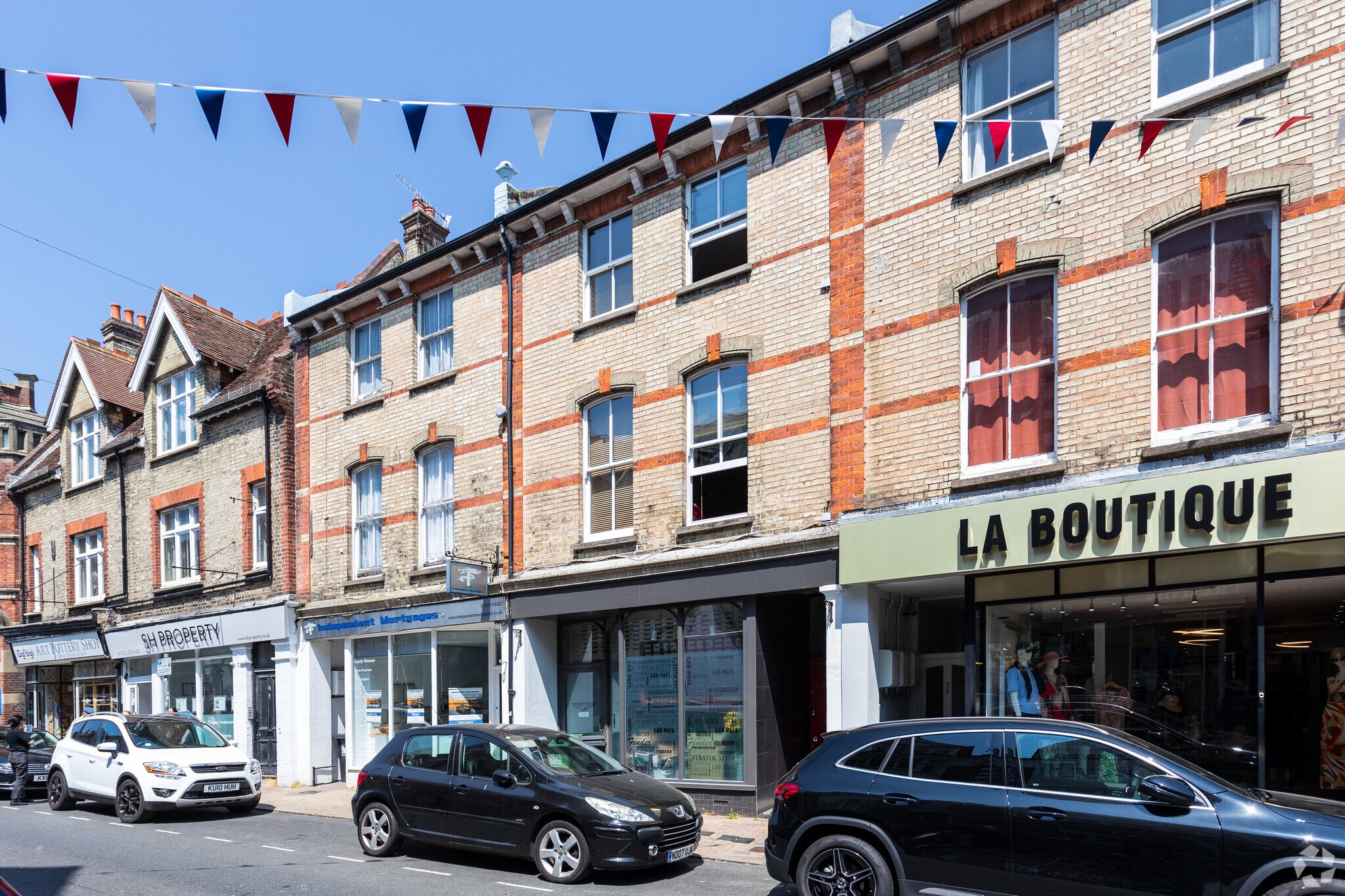 33 South St, Eastbourne à louer Photo principale- Image 1 de 3